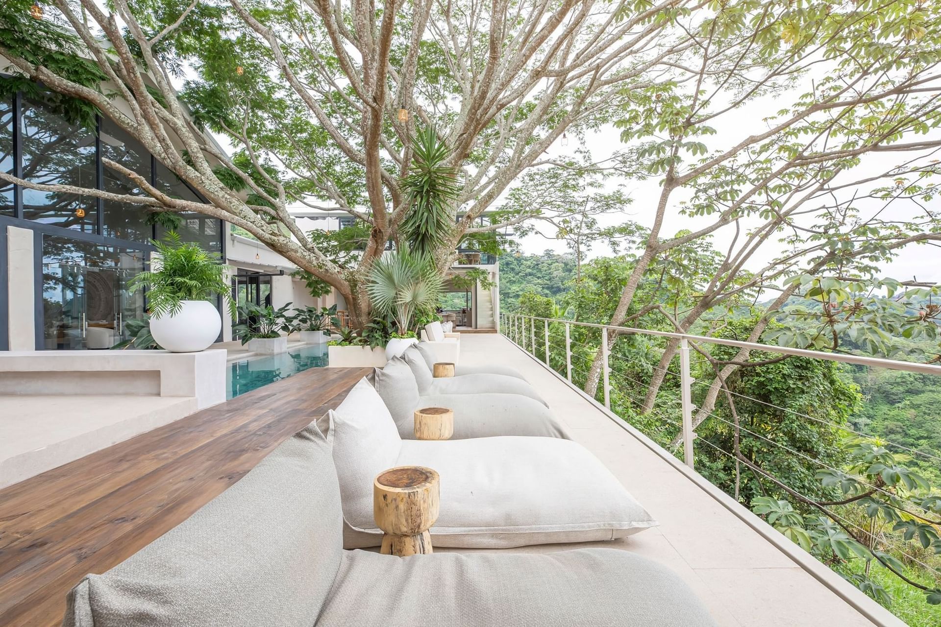 Hanging with the Ohmies: An Interview with Diana Stobo of The Retreat Costa Rica